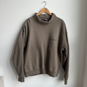 Brown essentials crew neck